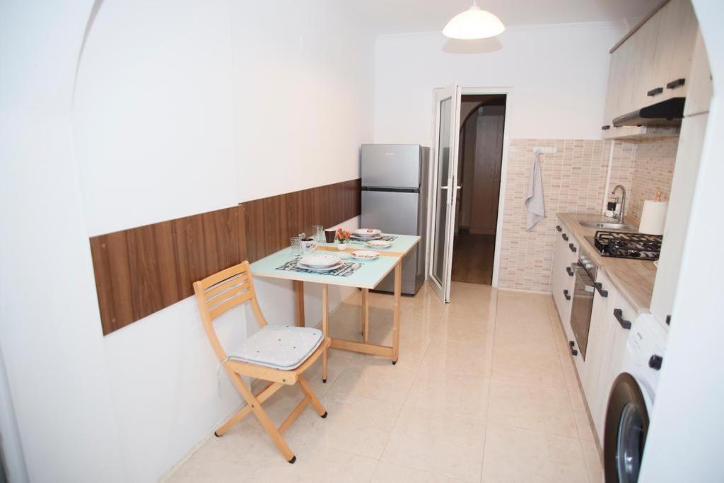 Mio Apartments Focşani Esterno foto